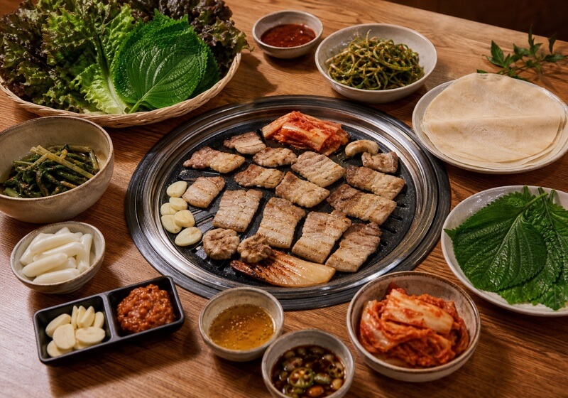 VEGE TEJI 炙肉與青蔬包肉菜單